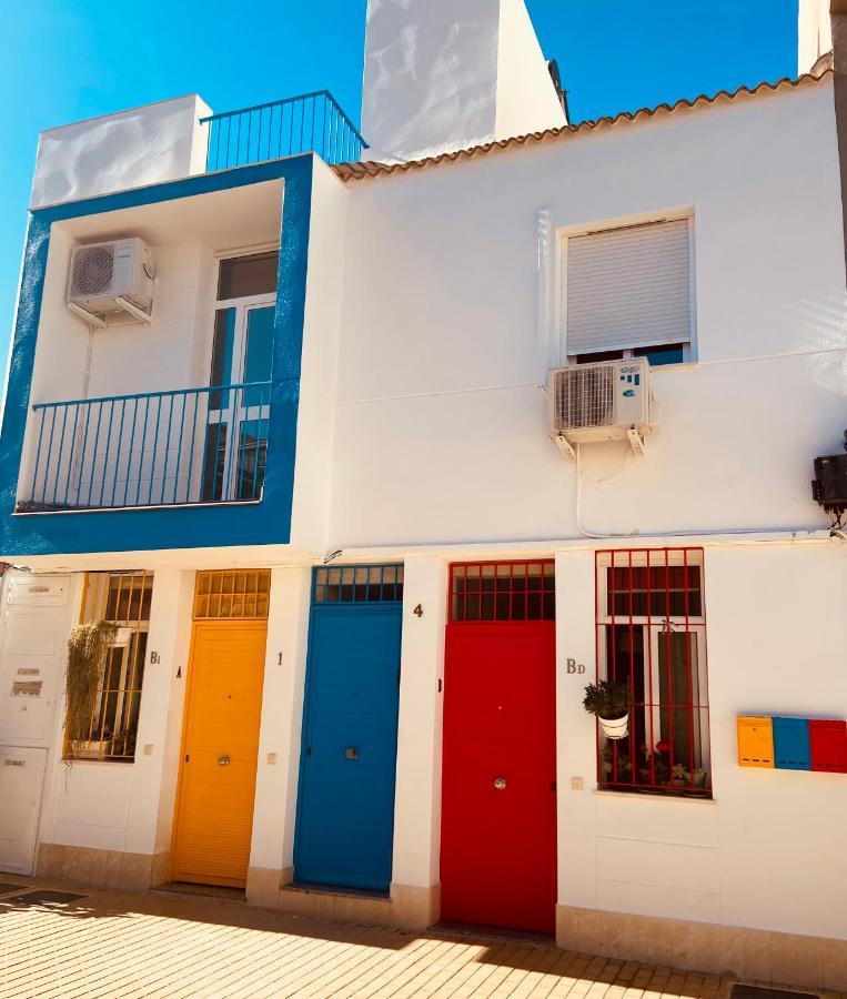 Apartamentos Chuita Playa Малага Экстерьер фото