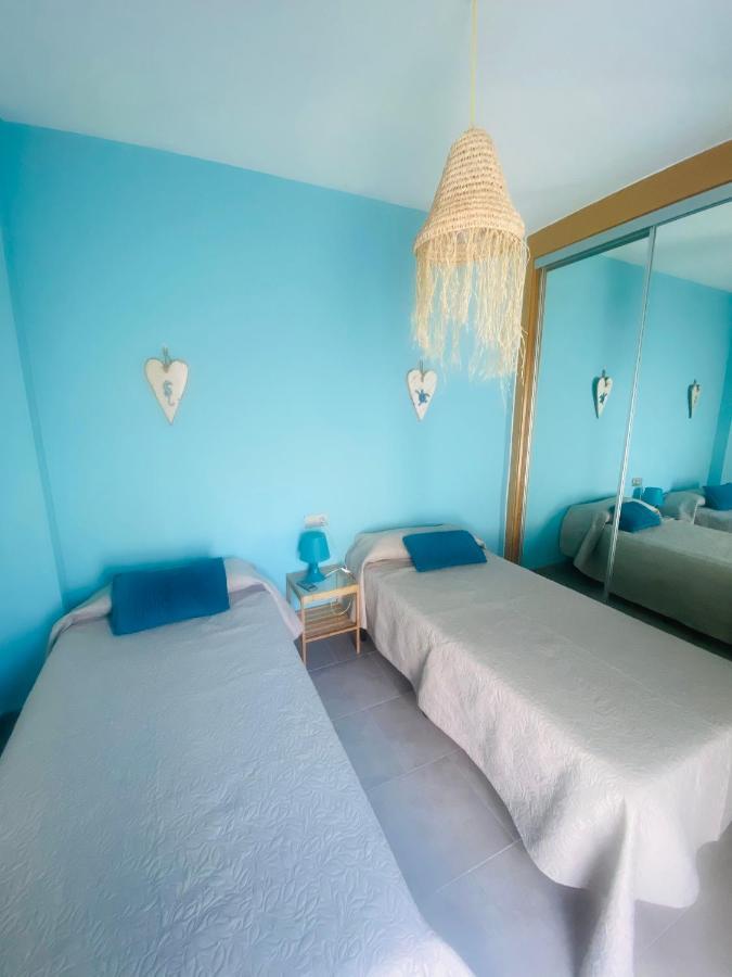 Apartamentos Chuita Playa Малага Экстерьер фото