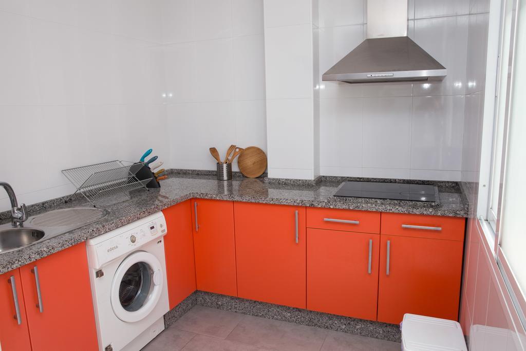 Apartamentos Chuita Playa Малага Экстерьер фото